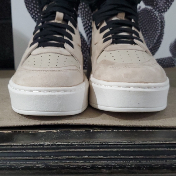 Women's High-Top Sneakers - Beige and Black ShuShop Sincad NIB - Picture 3 of 12